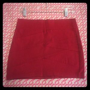 Crisscross paneled red mini 🍒